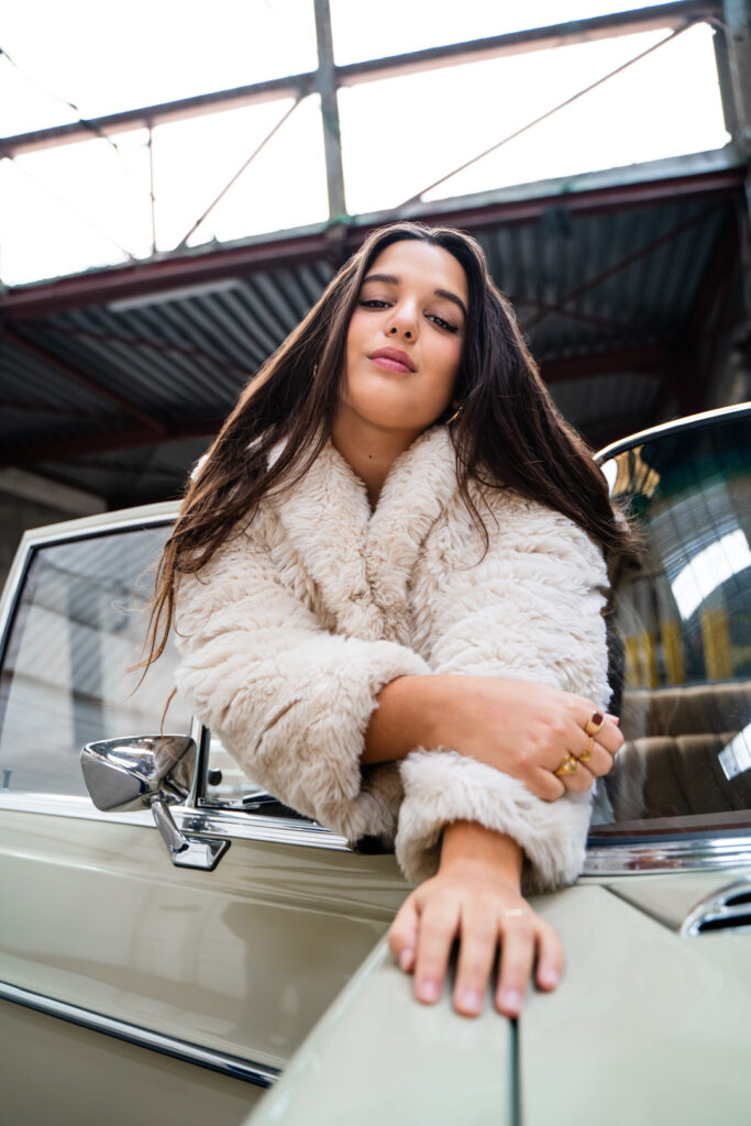 Afbeelding voor support act: Amina