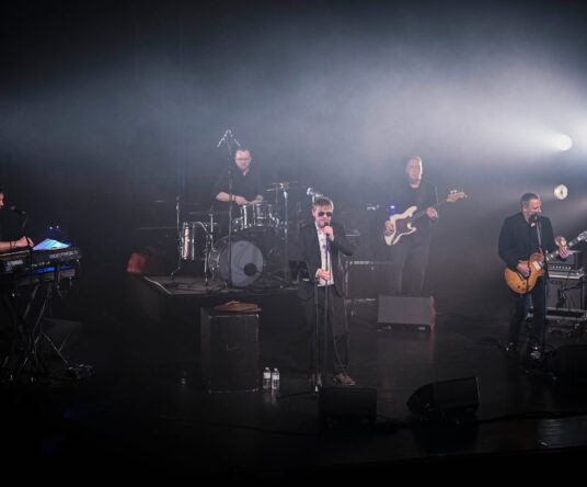 Get in the mood afbeelding voor: La Fête D’Arno – Arno Putain … Best of Arno & TC Matic