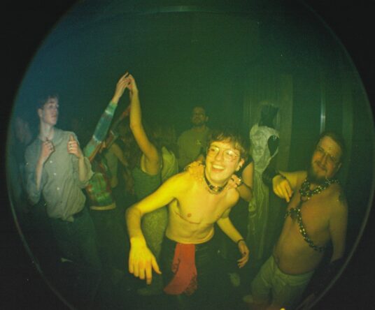 Get in the mood afbeelding voor: FUCK THE CISTEM