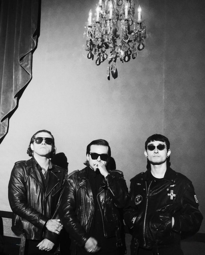 Afbeelding voor support act: Haunt Me