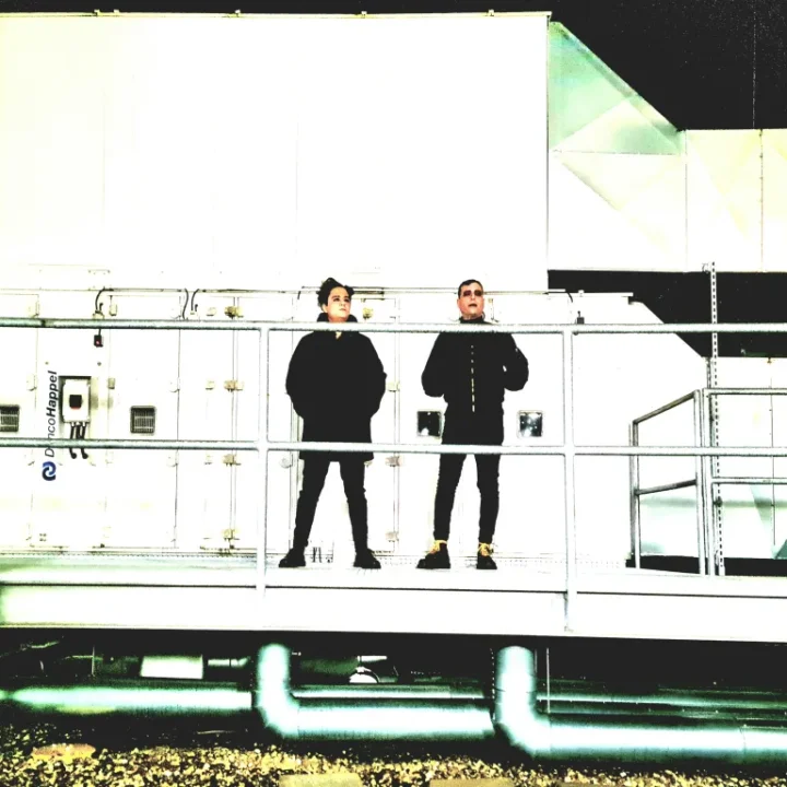 Grote evenementafbeelding: She Past Away