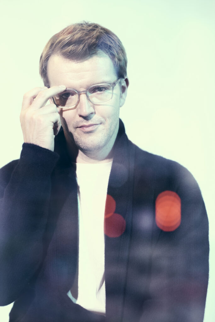 Afbeelding voor support act: Peter Gregson