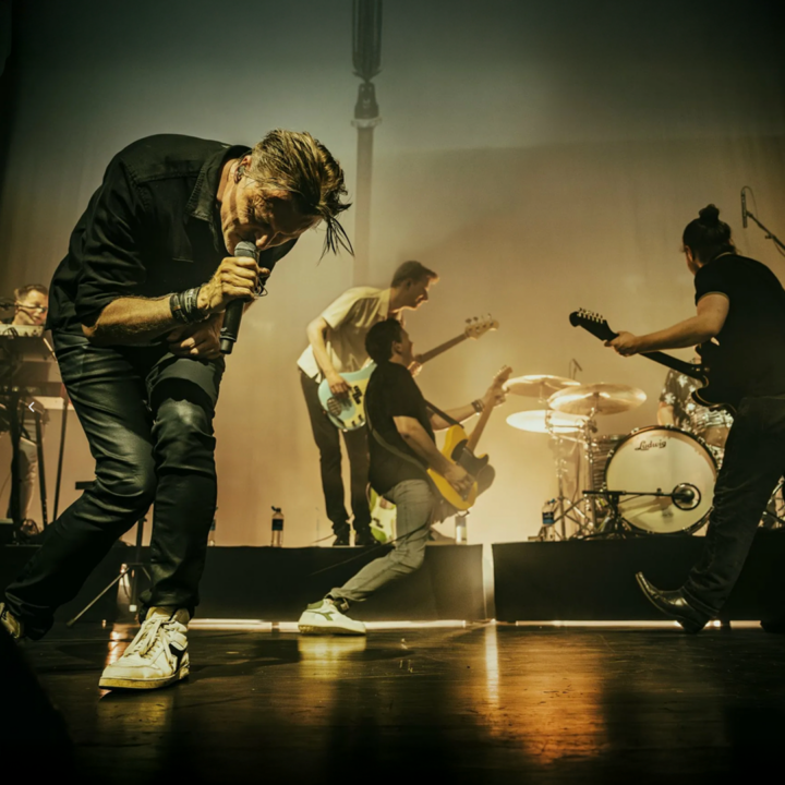 Grote evenementafbeelding: IOS – ISOOKSCHITTEREND – CLUBTOUR 8