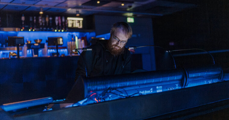 Sfeermakend beeld voor de vacature van Stagiair podium- of evenemententechniek (x/v/m)