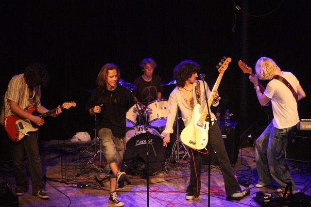 Afbeelding voor support act: TIMEZONE