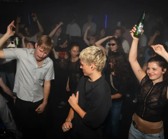 Get in the mood afbeelding voor: House of Eden